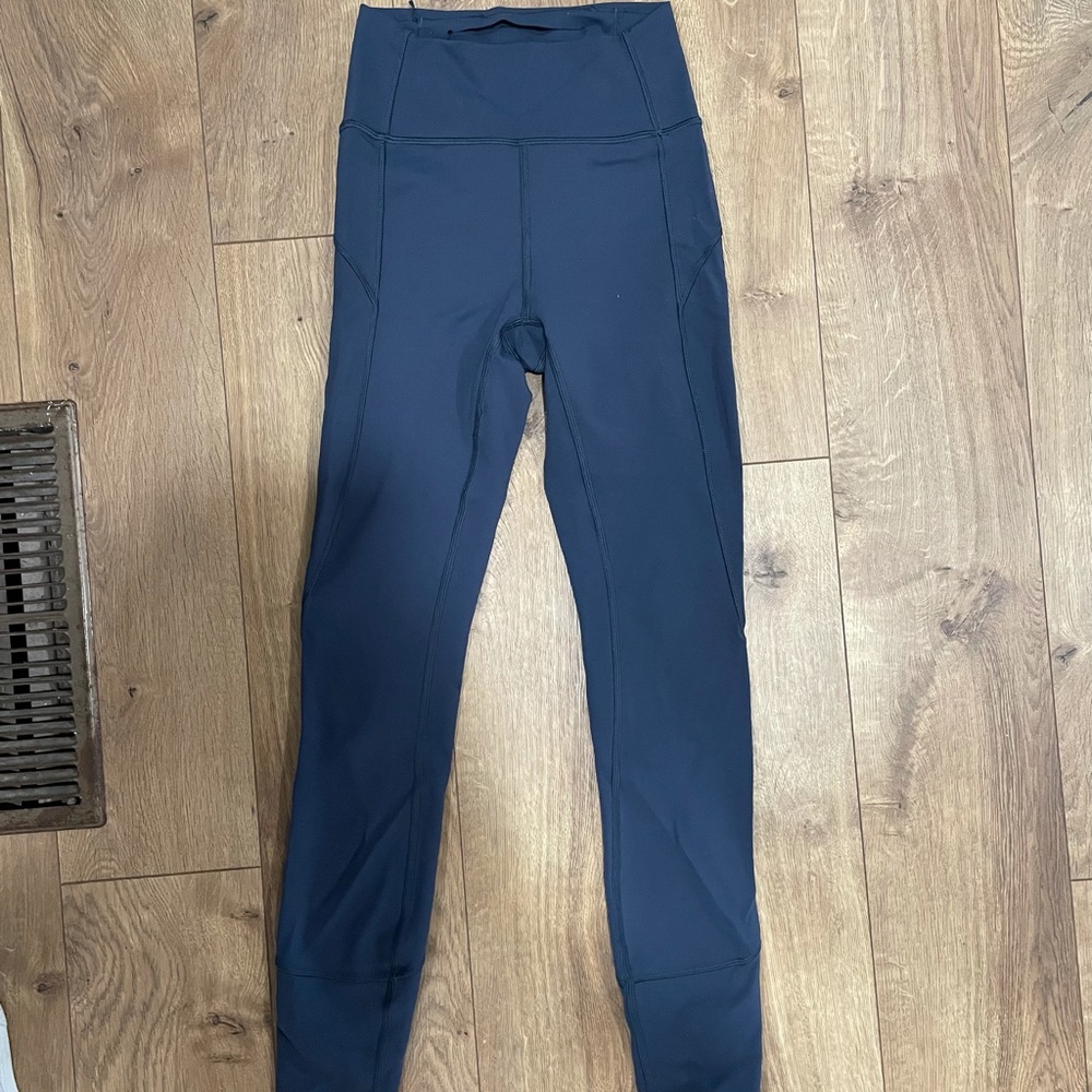 Lululemon in movement leggings